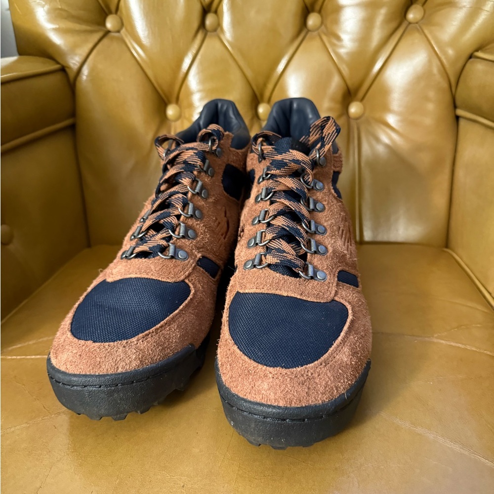 New Balance Rainier Low “True Brown” URAINECA Sneaker Boots (Men’s 10) - Picture 3 of 6